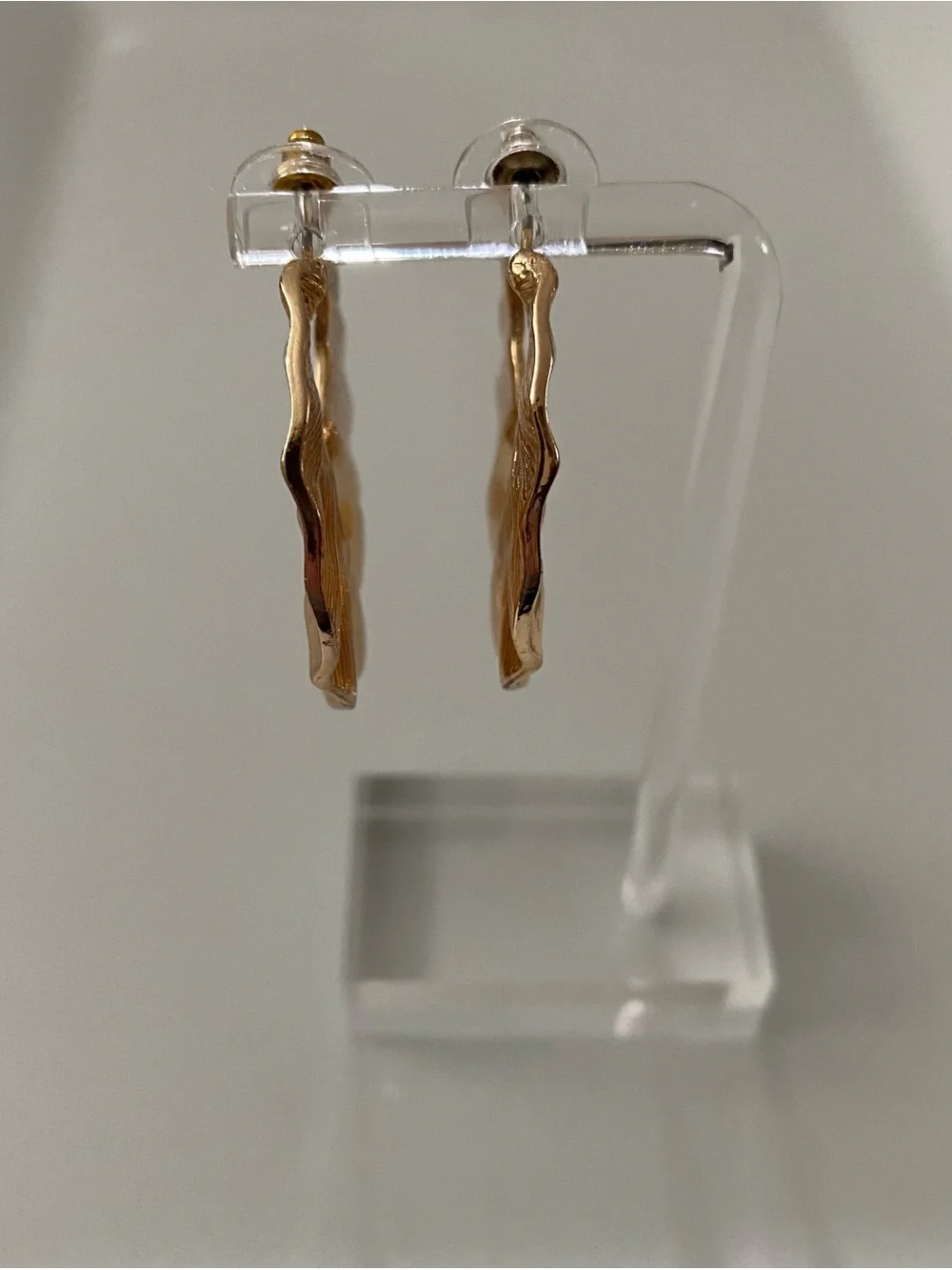 N/A elegant gold